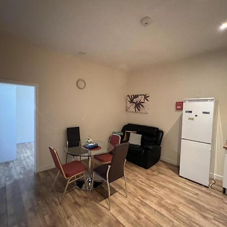 Aberdeen Stay Central 2-Bedrooms Apt-No Party Eksteriør billede