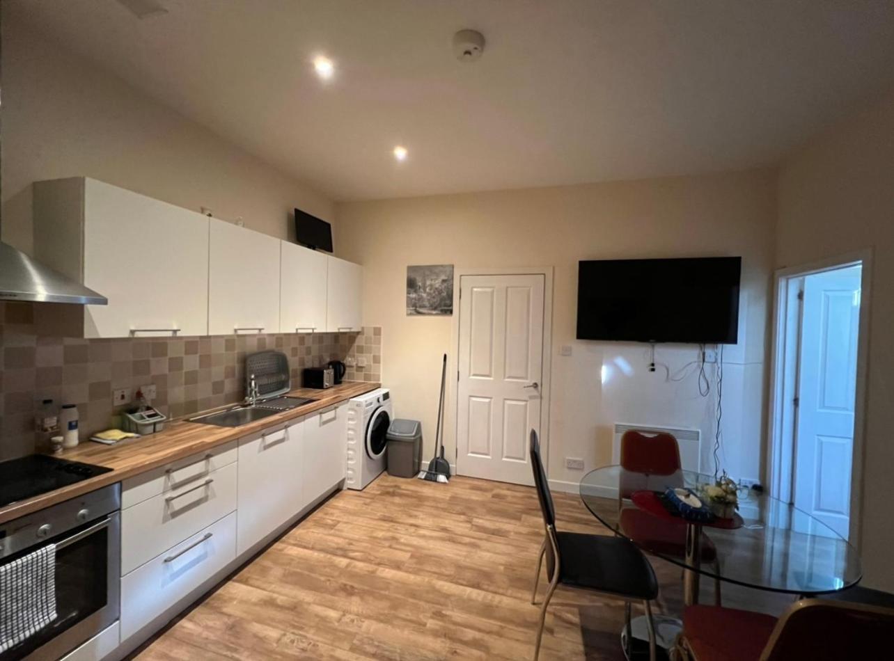 Aberdeen Stay Central 2-Bedrooms Apt-No Party Eksteriør billede
